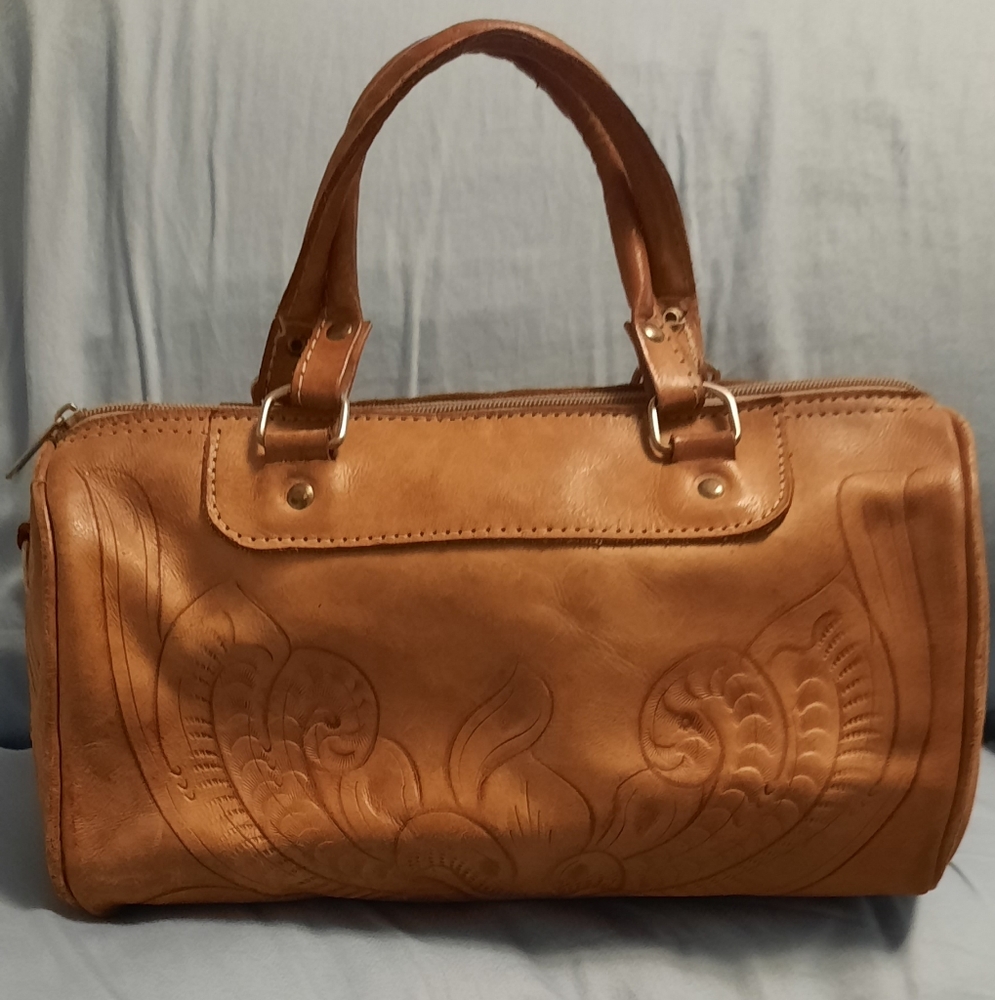 VINTAGE Handmade Leather Purse From Paraguay
